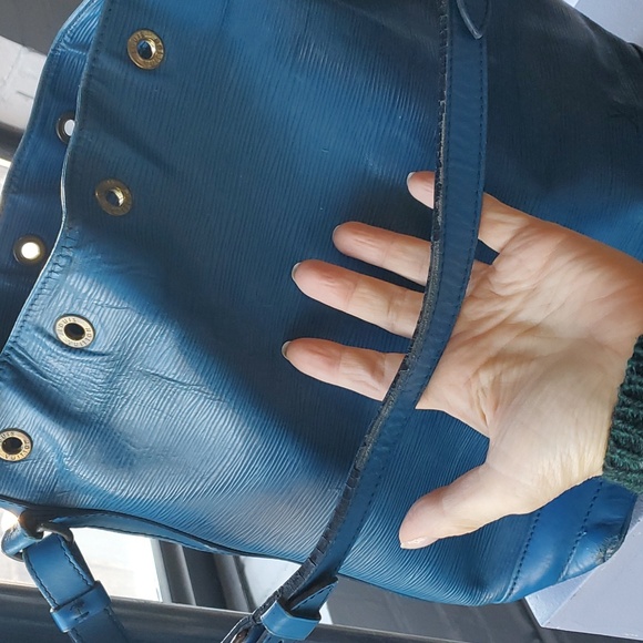 Louis Vuitton Epi leather bucket bag - Picture 10 of 11